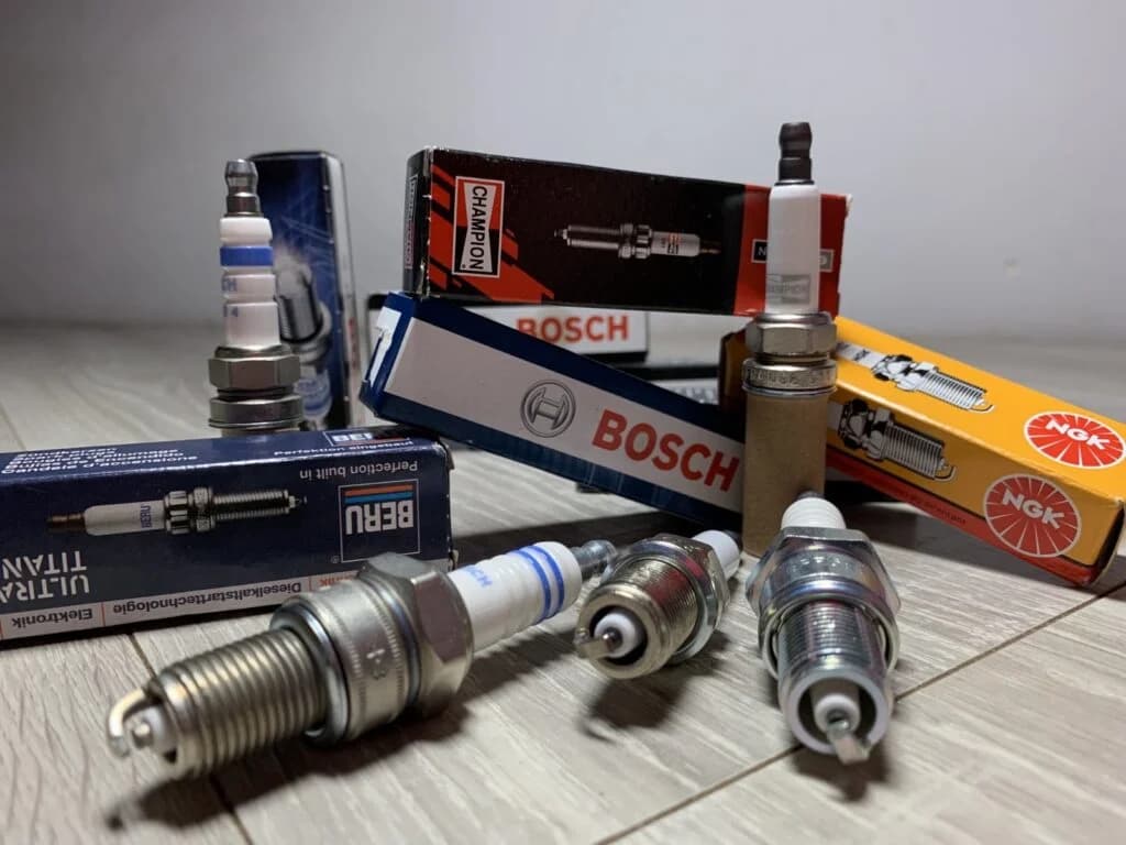 Cómo cambiar bujías paso a paso en un vehículo